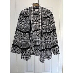 Chicos Size 3 XL Black & White No Wrinkle Crinkle Lightweight Shrug Jacket